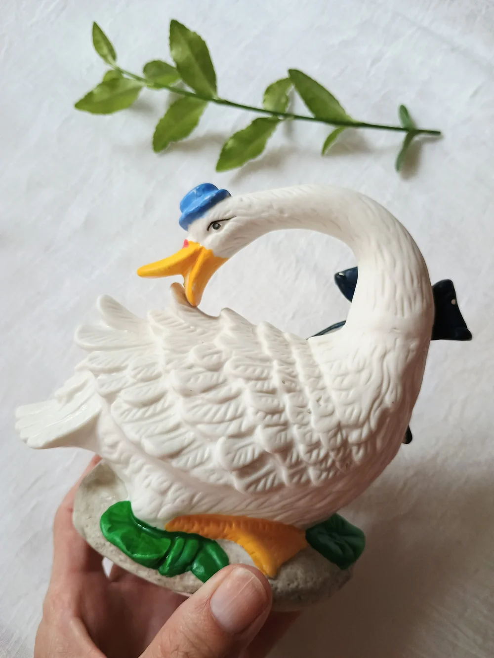 🧦 ECLECTIC GRANDPA 🧦 2 RARE TRu VTG Dapper Core Geese / Swan Ceramic Figurines